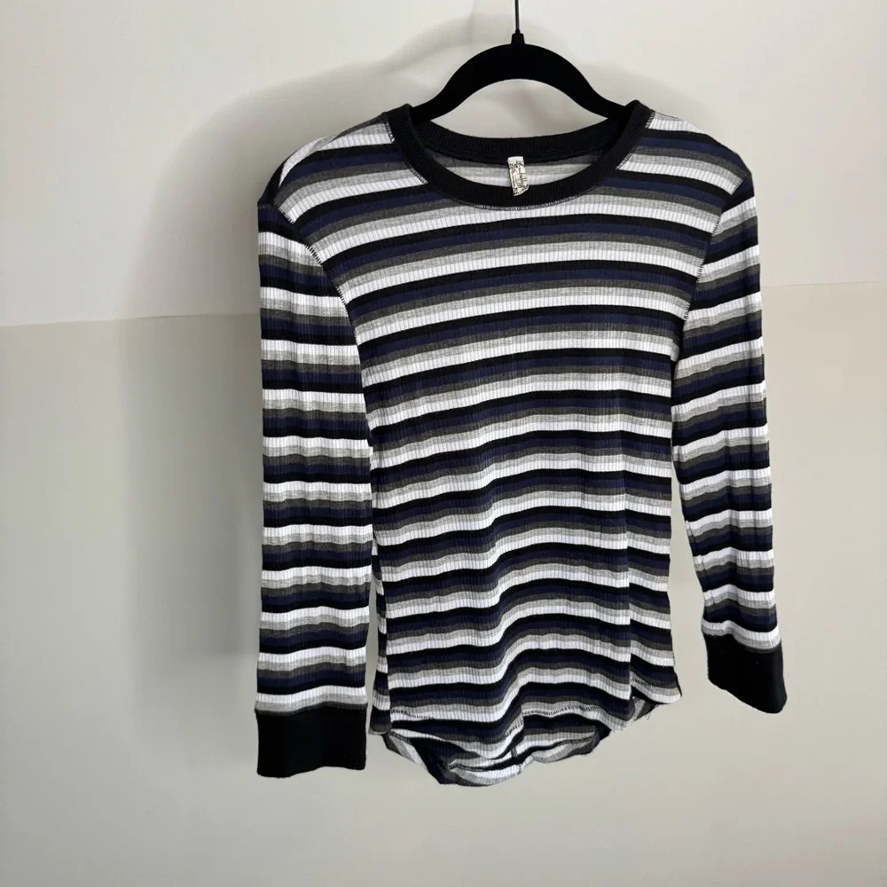 Free People Good On You Knit Blue and White Striped Long Sleeve Tee Top Women M - Picture 2 of 10